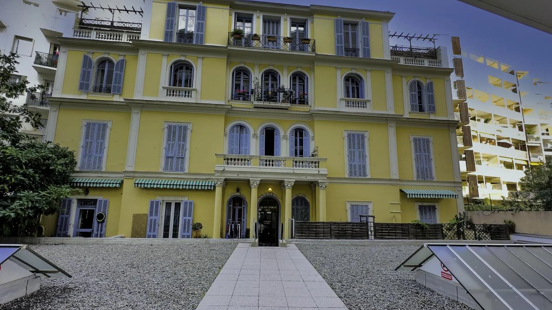 Luxury Apartment On Promenade Des Anglais In Nice