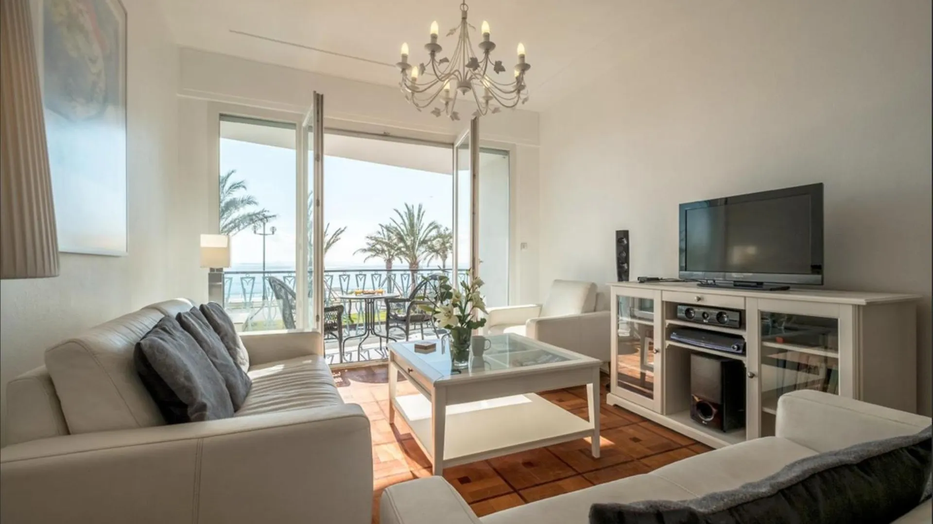 Luxury Apartment On Promenade Des Anglais In Nice