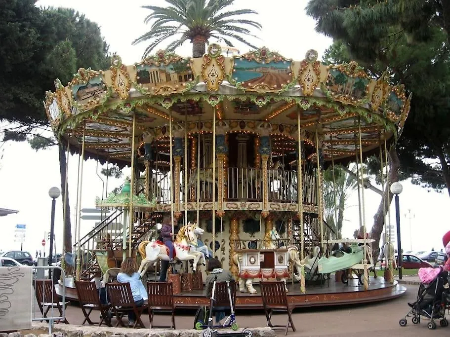 Luxury Apartment On Promenade Des Anglais In Nice France